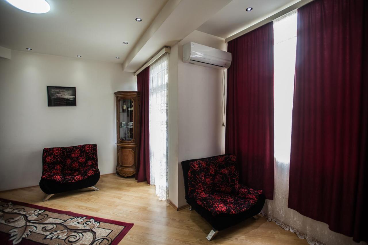 Sunny apartments. Tbilisi. 300 Aragveli Bagian luar foto