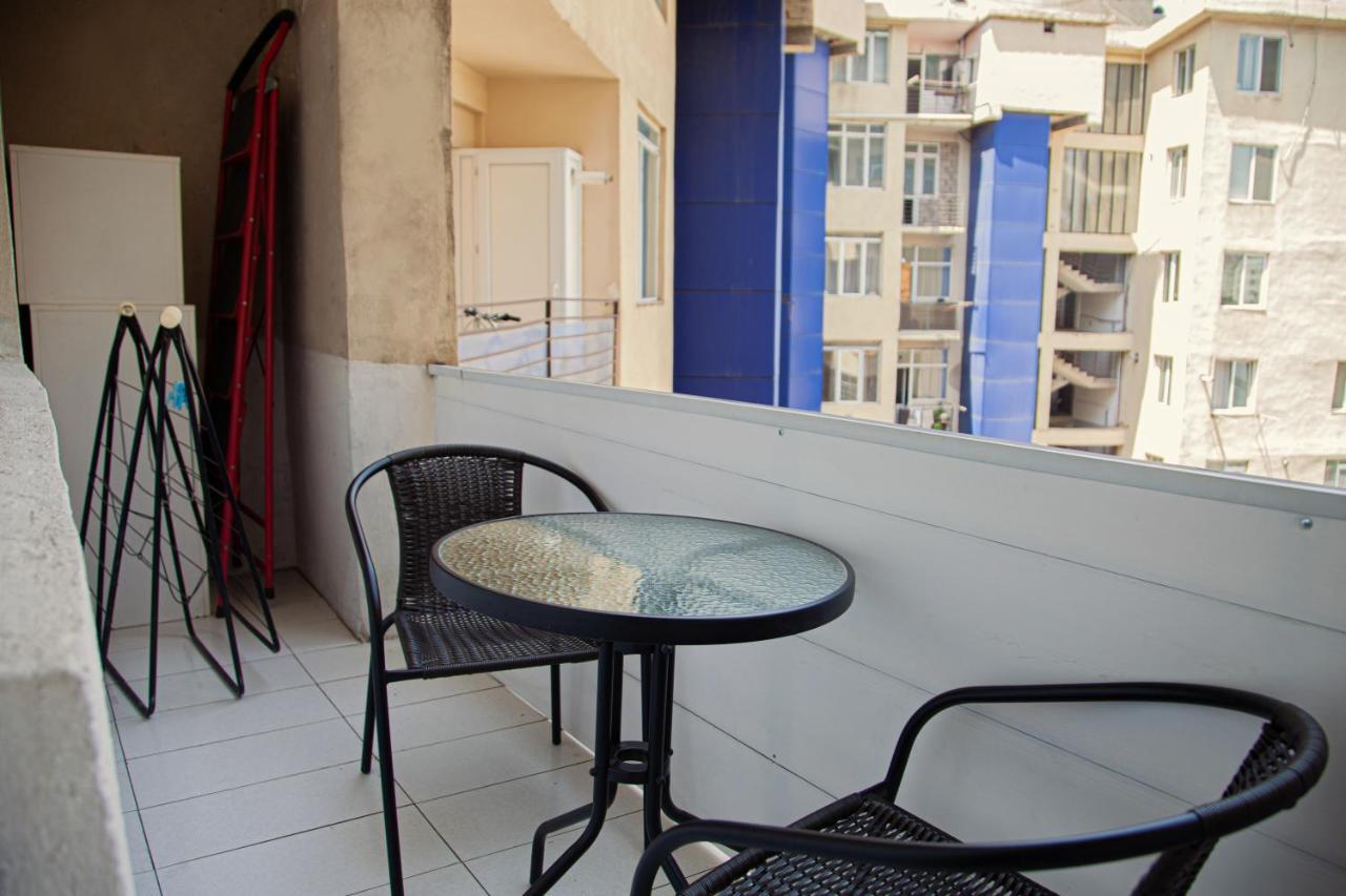 Sunny apartments. Tbilisi. 300 Aragveli Bagian luar foto