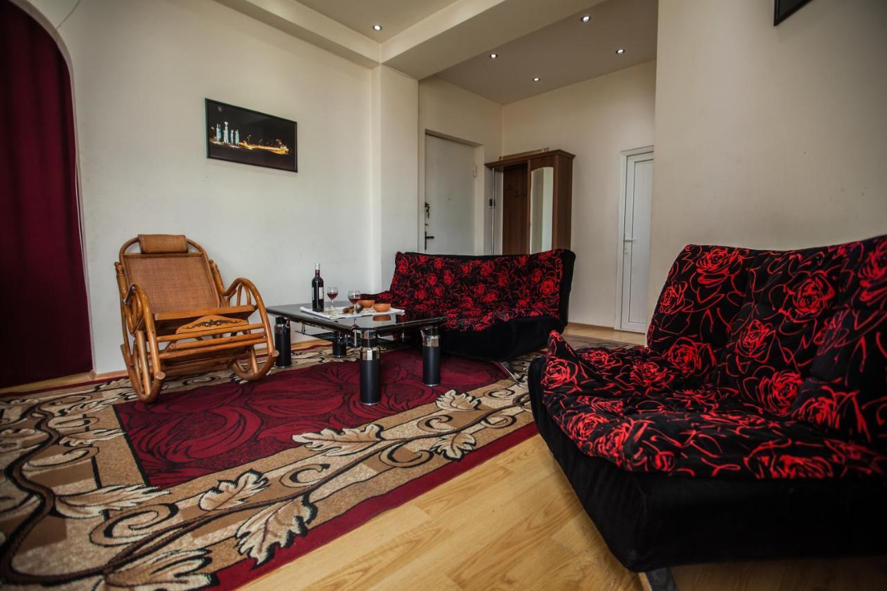 Sunny apartments. Tbilisi. 300 Aragveli Bagian luar foto