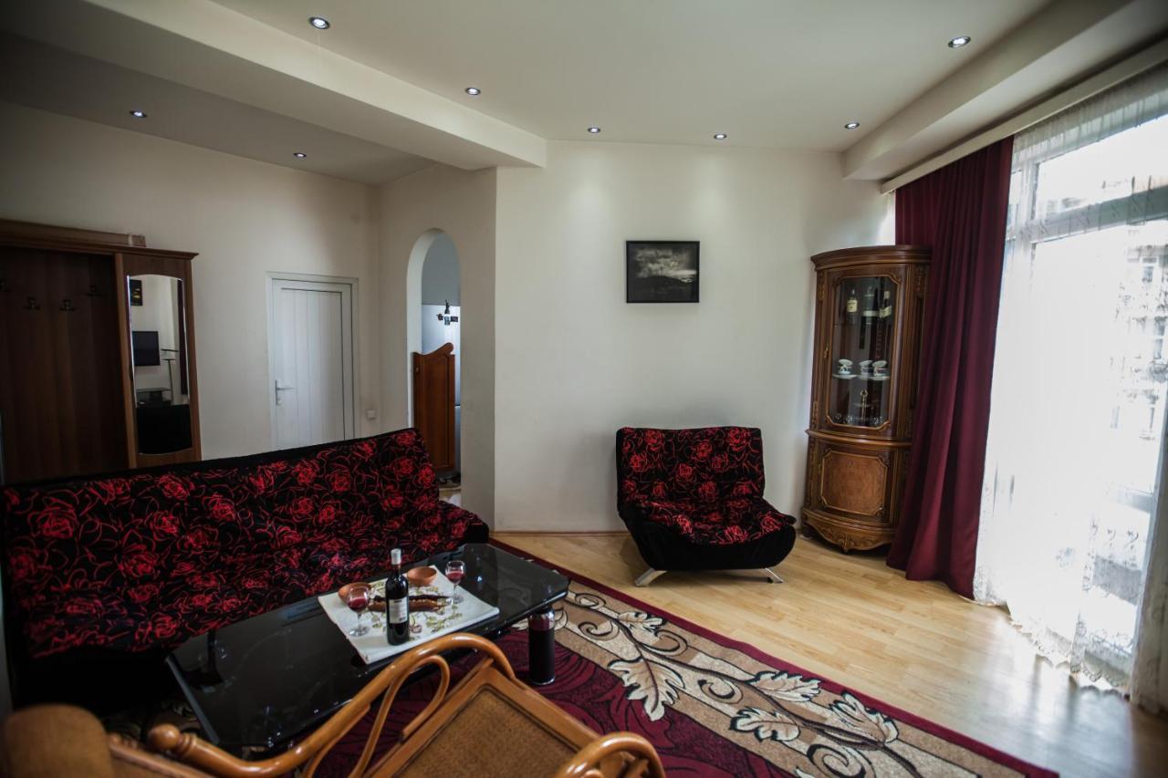 Sunny apartments. Tbilisi. 300 Aragveli Bagian luar foto